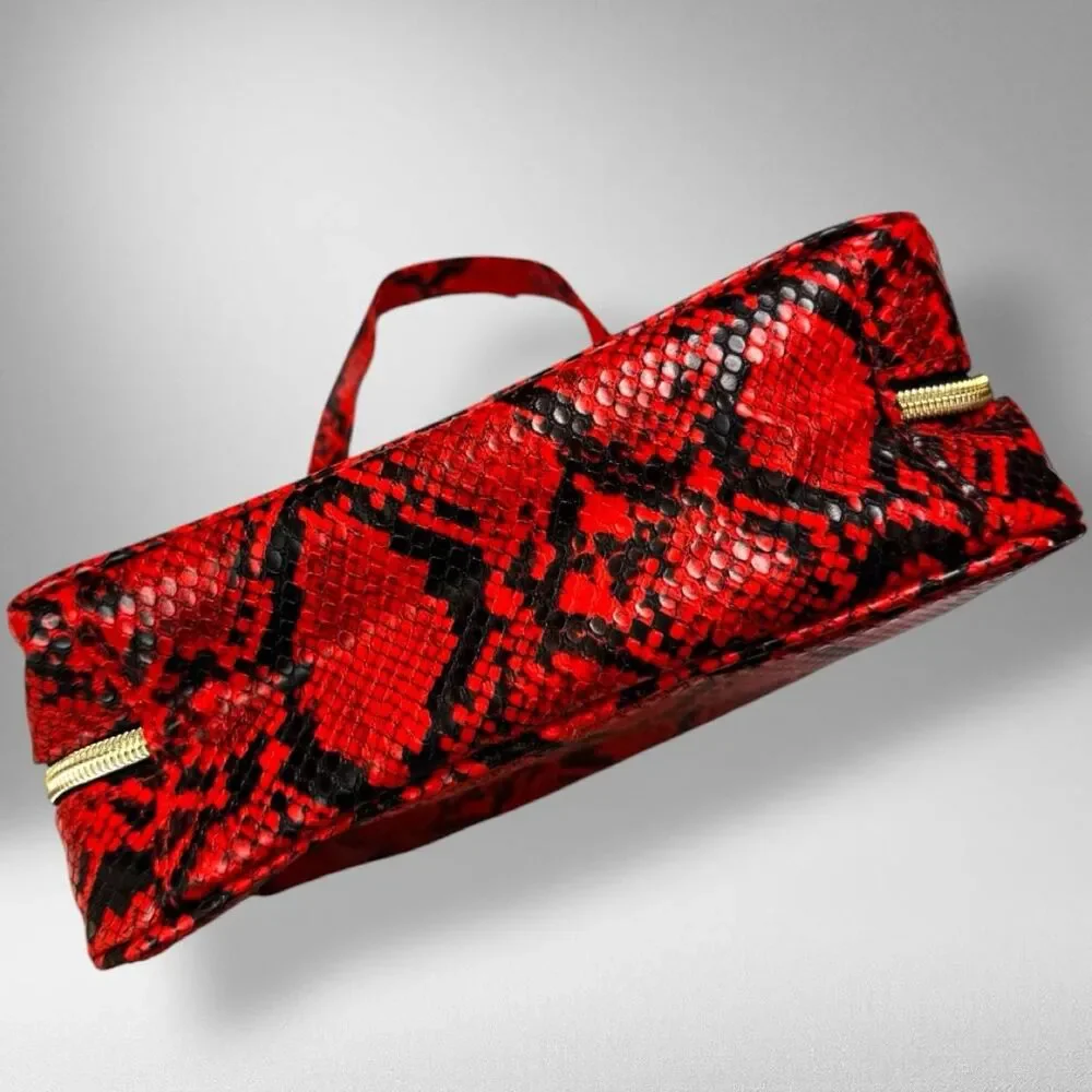 ipsy edgy red